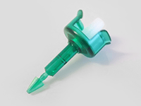 Breakable vial adapter